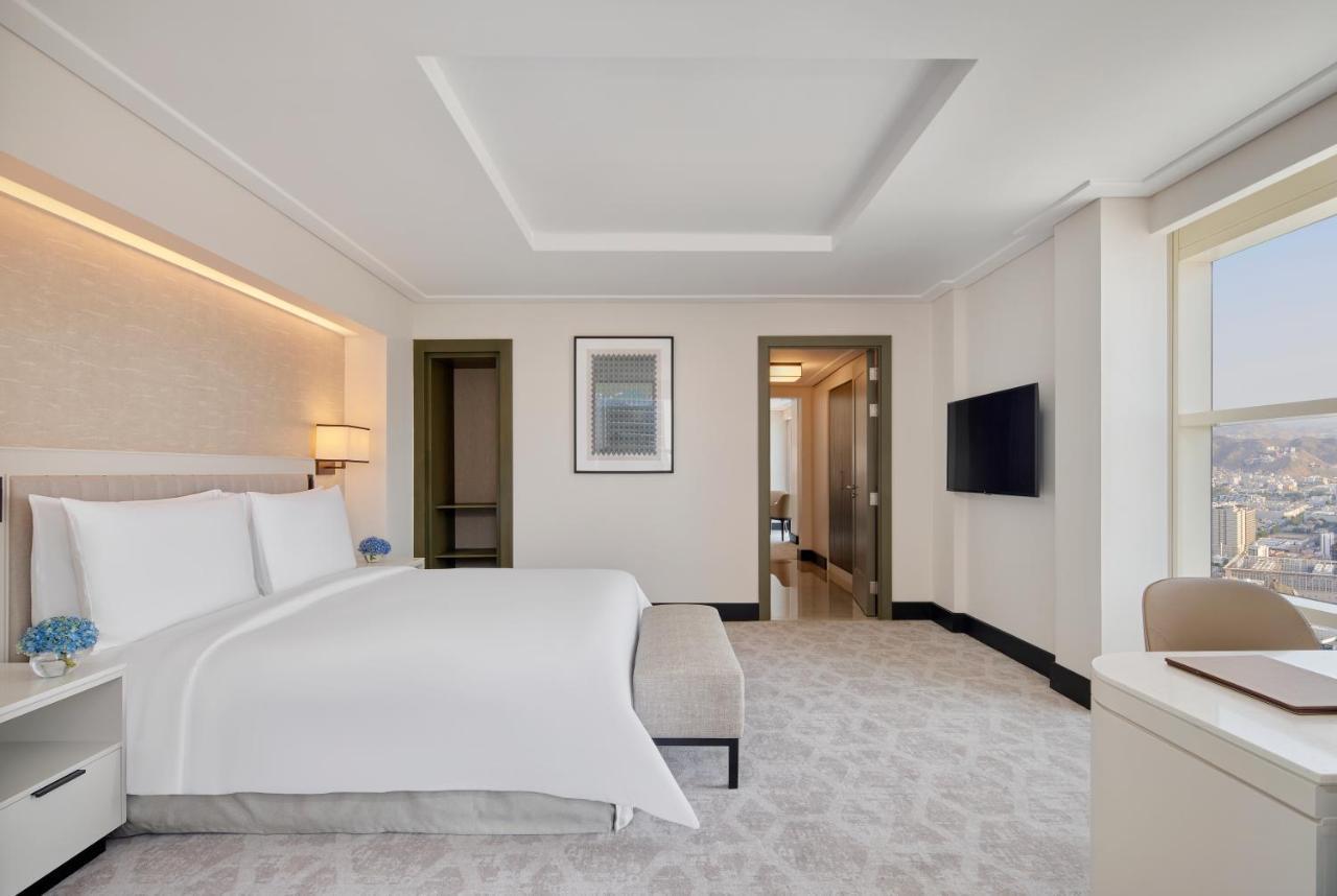 Address Jabal Omar Makkah Aparthotel Mekka Buitenkant foto A bedroom at the hotel